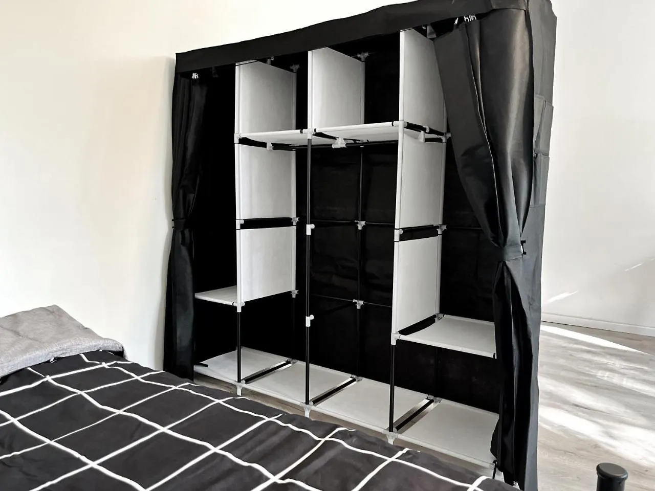 Holidayhome Aparments I Spaceous Room In Ber-Reinickendorf, 1 Min. To Metro Station برلين شقة