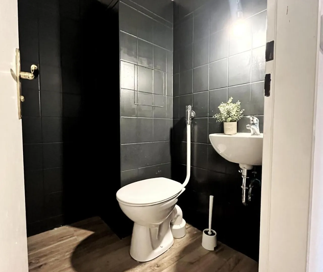 Holidayhome Aparments I Spaceous Room In Ber-Reinickendorf, 1 Min. To Metro Station برلين