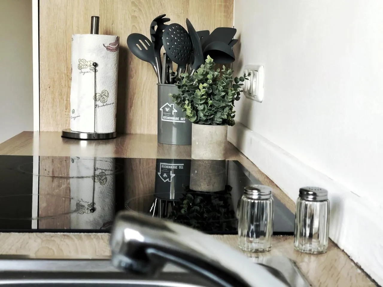 Holidayhome Aparments I Spaceous Room In Ber-Reinickendorf, 1 Min. To Metro Station Berlin 0*,  Germany