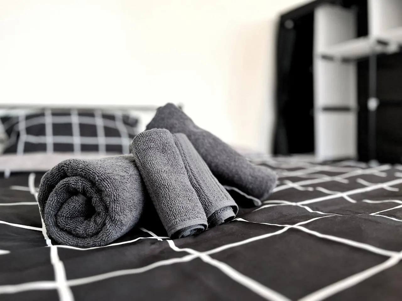 Holidayhome Aparments I Spaceous Room In Ber-Reinickendorf, 1 Min. To Metro Station Berlin Germany