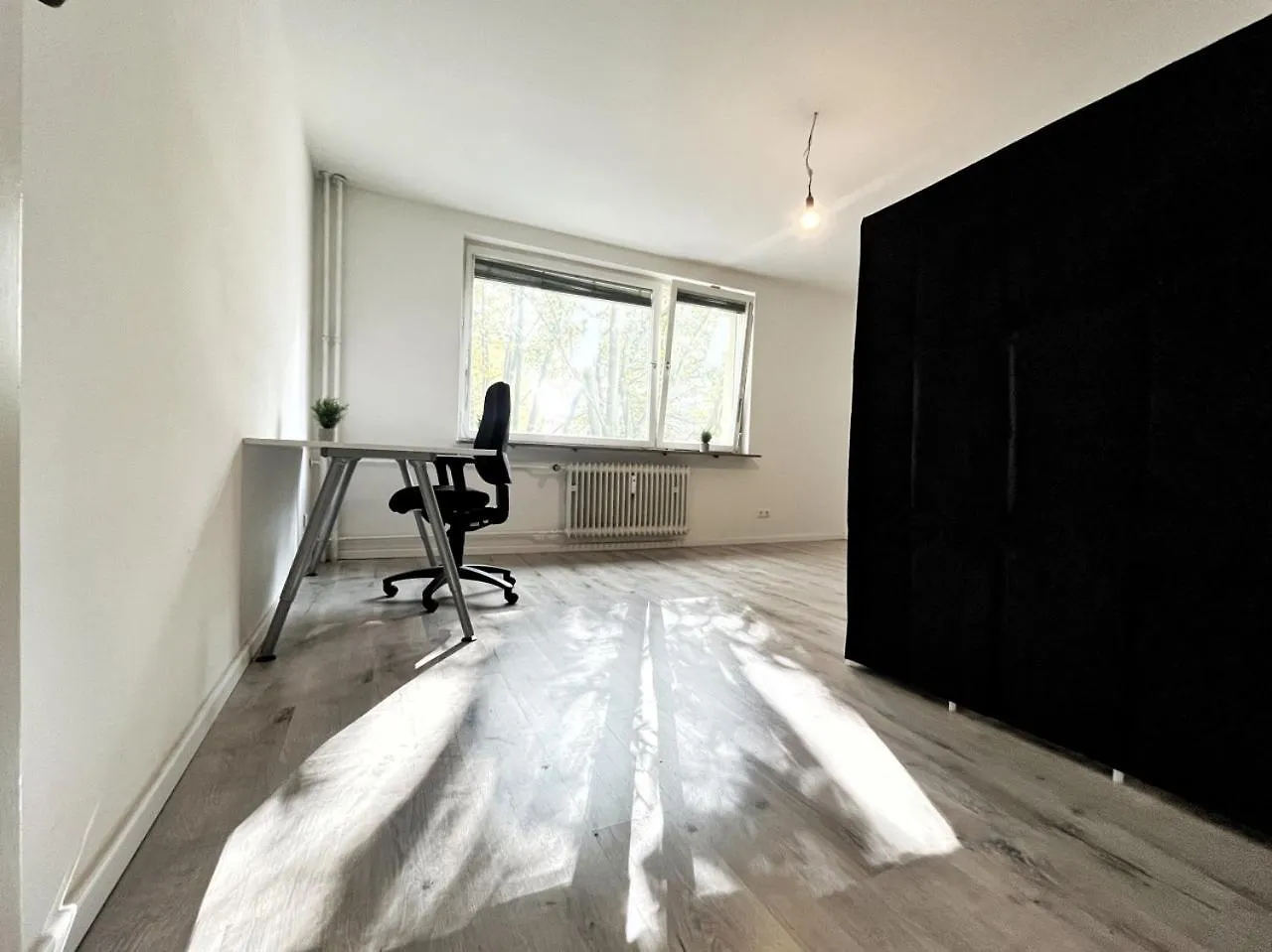 Apartment Holidayhome Aparments I Spaceous Room In Ber-Reinickendorf, 1 Min. To Metro Station Berlin
